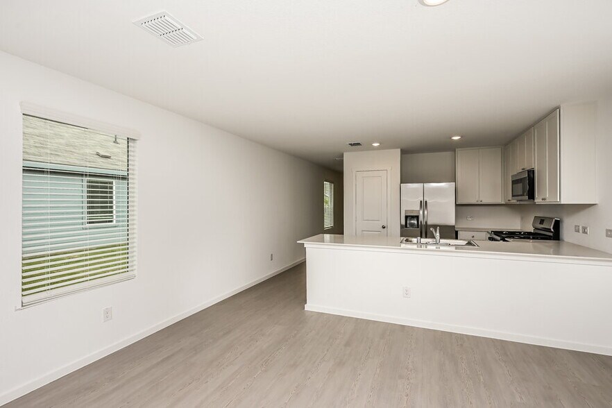 Building Photo - 1616 Limpkin Dr