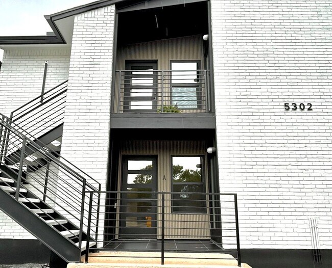 Building Photo - 5302 St Georges Green