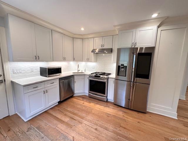 Building Photo - 414 Thompson St