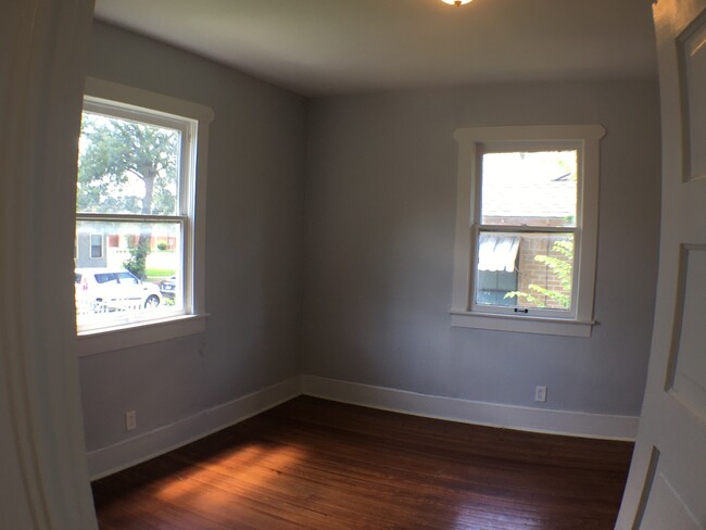 Front Bedroom - 2263 S Henderson St