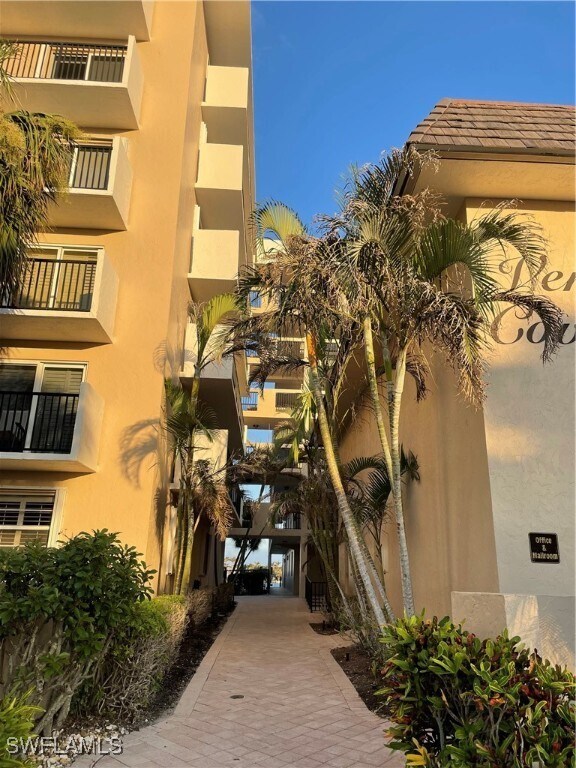 Building Photo - 3500 Gulf Shore Blvd N