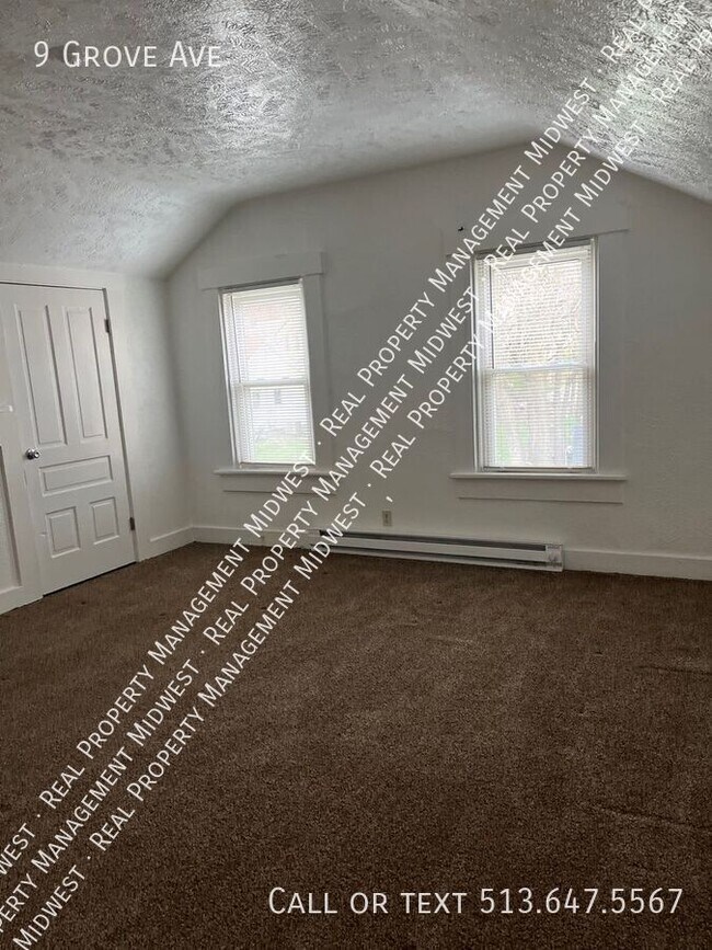 Building Photo - 9 Grove Ave