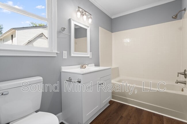 Building Photo - 4124 Carybrook Rd
