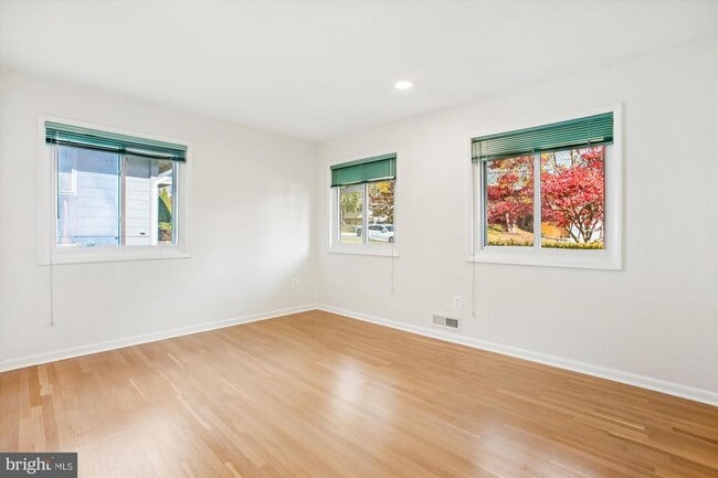 Building Photo - 11138 Byrd Dr