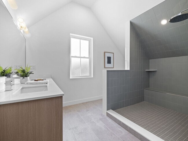 Building Photo - 23 Winter St