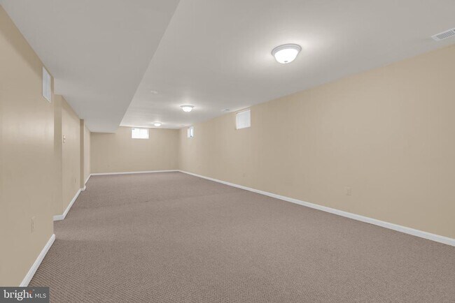 Building Photo - 13072 Autumn Willow Dr