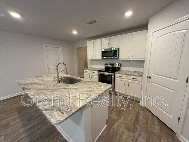 Building Photo - 4633 Integrity Ct