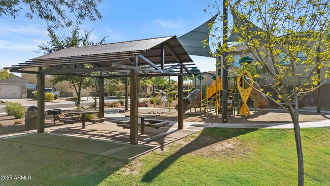 Building Photo - 9382 W Louise Dr