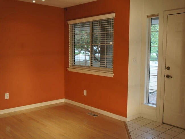 Building Photo - 7776 W 90th Dr