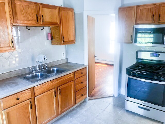 Building Photo - 96 Grand View St