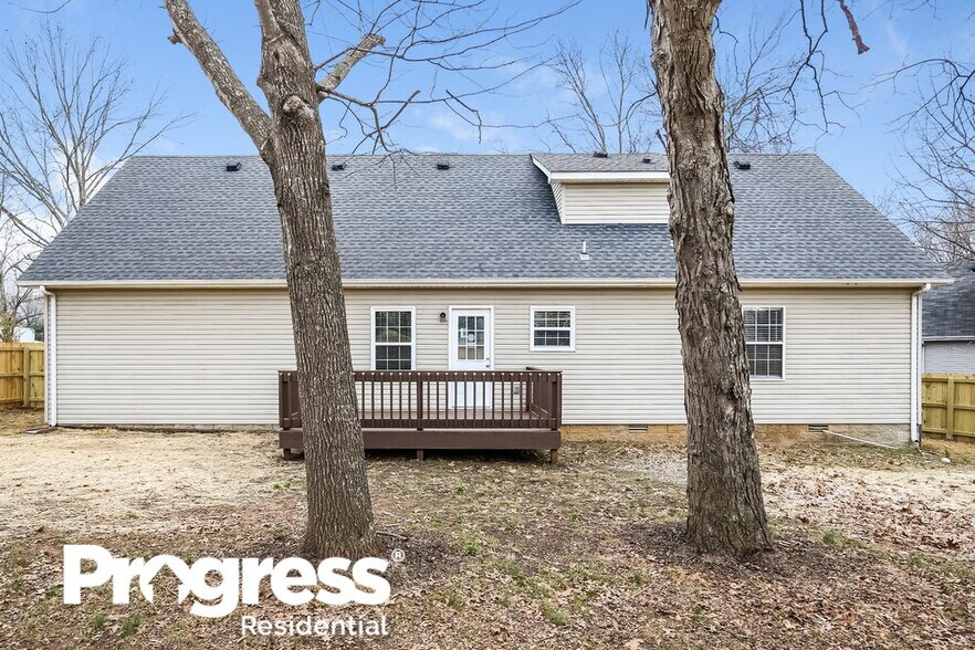 Building Photo - 403 Waters Edge Ln