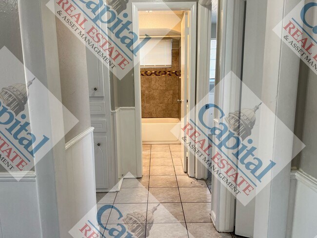 Building Photo - 3 Bedroom With Move In Special