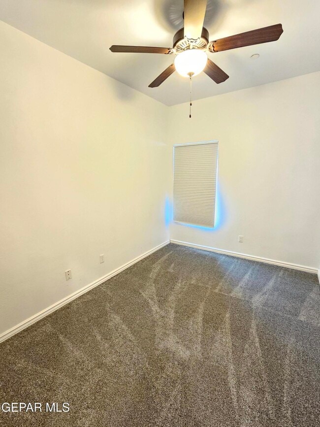 Building Photo - 704 Espada Dr