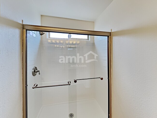 Building Photo - 4284 W Veranda St