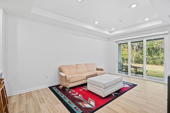 Building Photo - NEW TOWNHOME