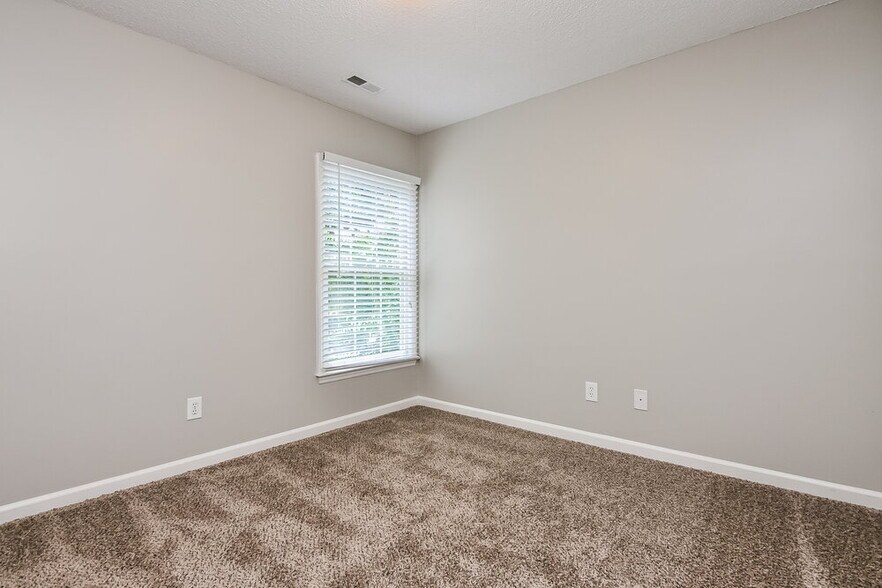 Building Photo - 7705 Hollyheight Ln