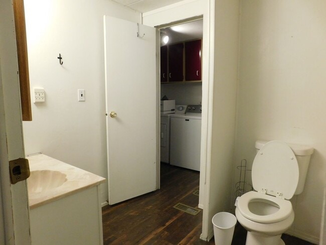 Building Photo - Unique Property