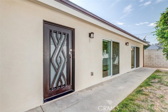 Building Photo - 17024 Sherman Way