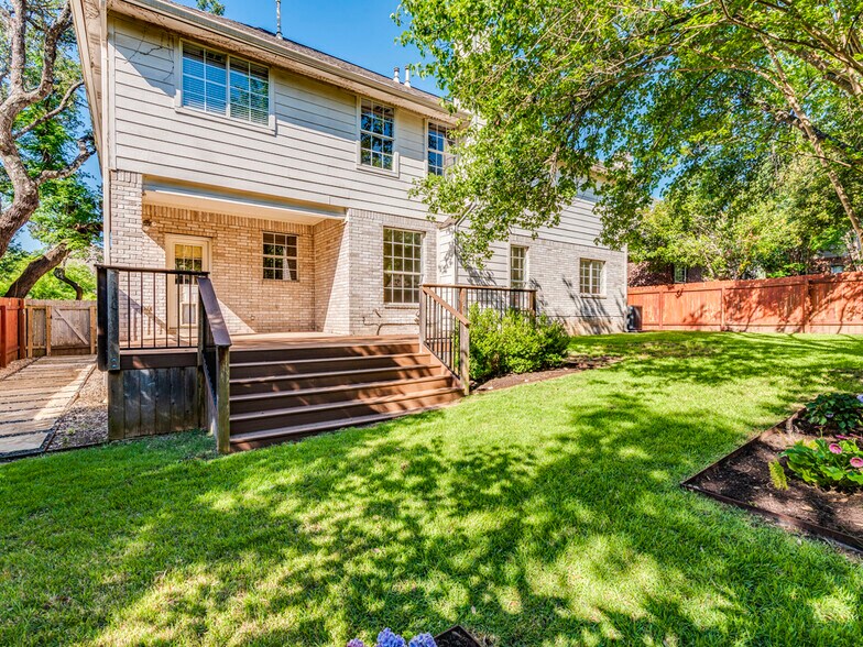 Building Photo - 6911 Gentle Oak Dr