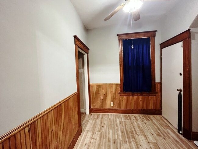 Building Photo - 8402 Blue Ash Rd