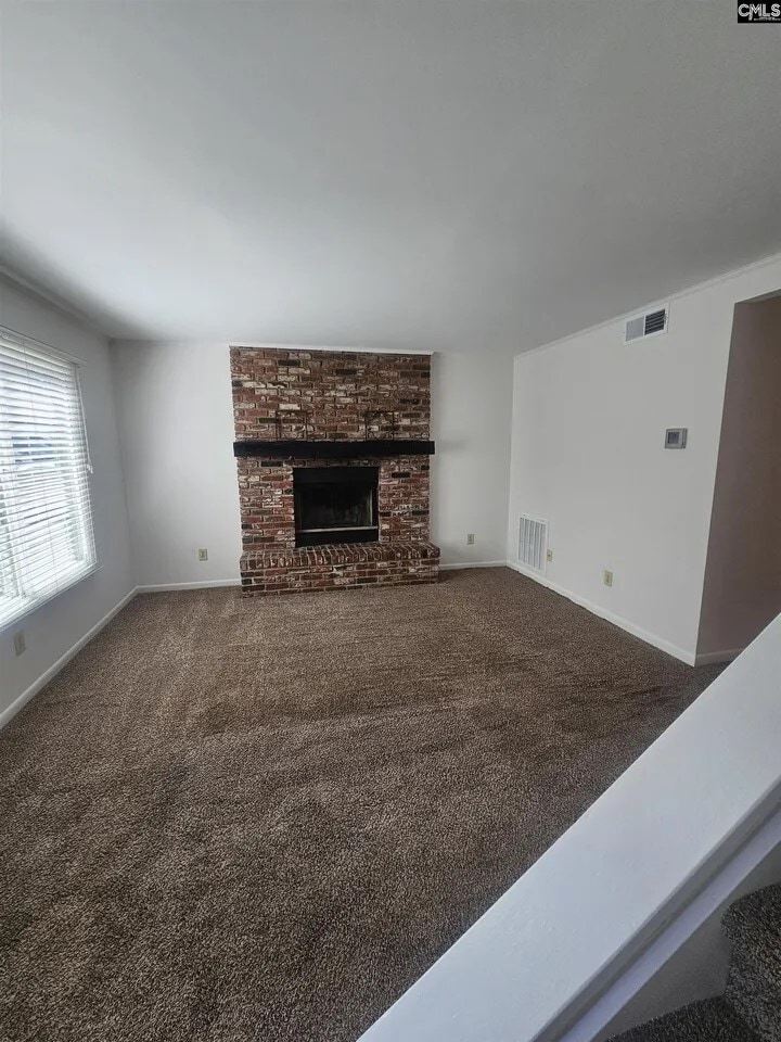 Building Photo - 601 Picadilly Sq