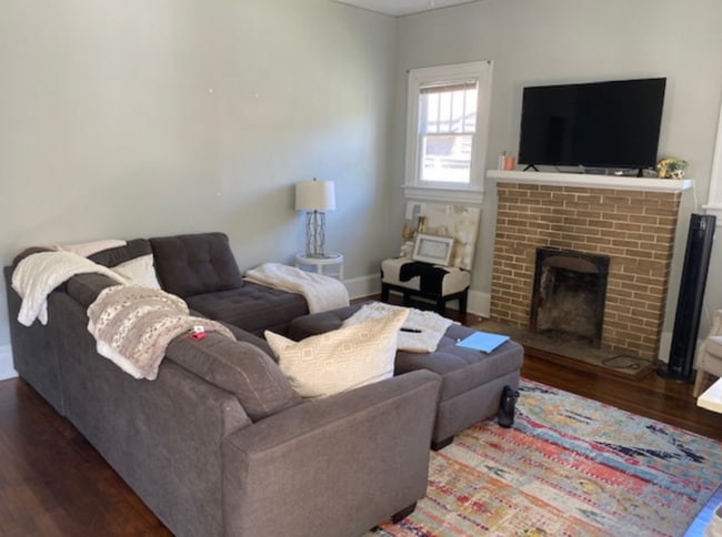 Primary Photo - 306 Lewis St
