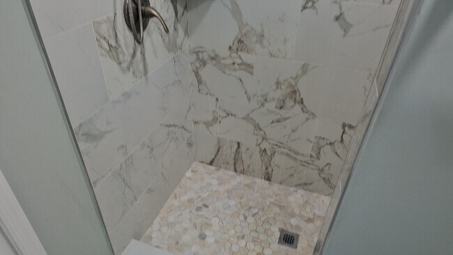 Building Photo - 2505 McKenzie Rd