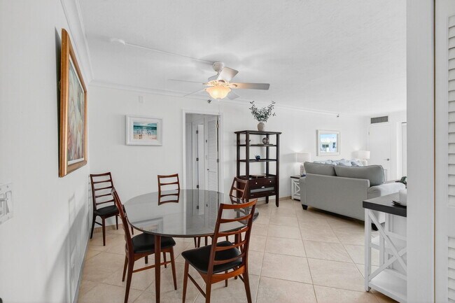 Building Photo - 4511 S Ocean Blvd