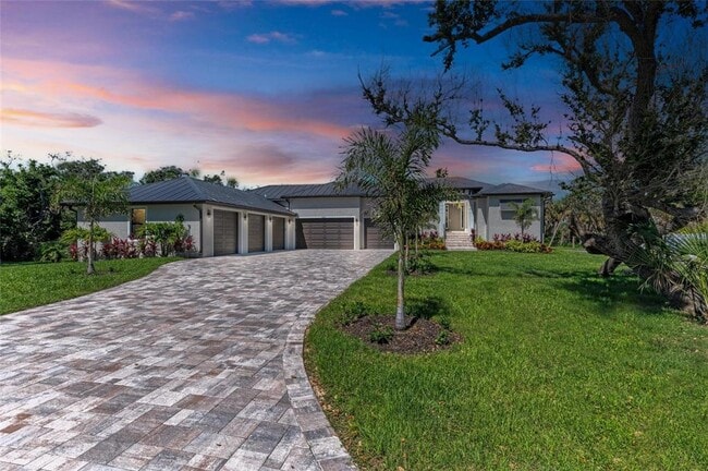 Building Photo - 7161 Manasota Key Rd