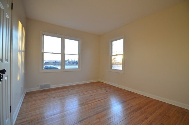 Building Photo - 612 Highway 55