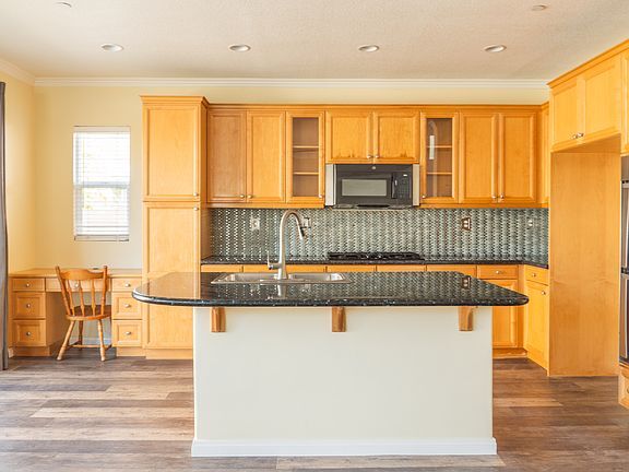 Building Photo - 329 Kiawah River Dr