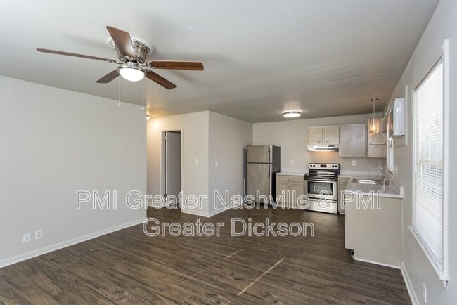 Building Photo - 816 Greenland Dr