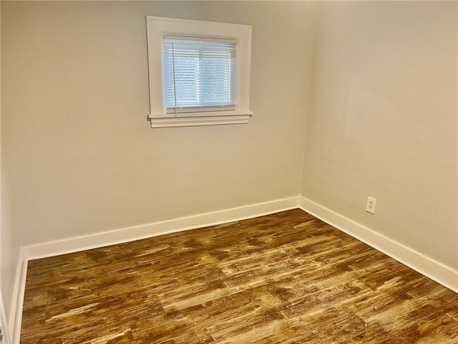 Building Photo - 223 E Filbert St