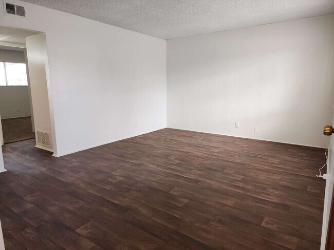 Building Photo - Costa Serena 55+.  2BR/1BA