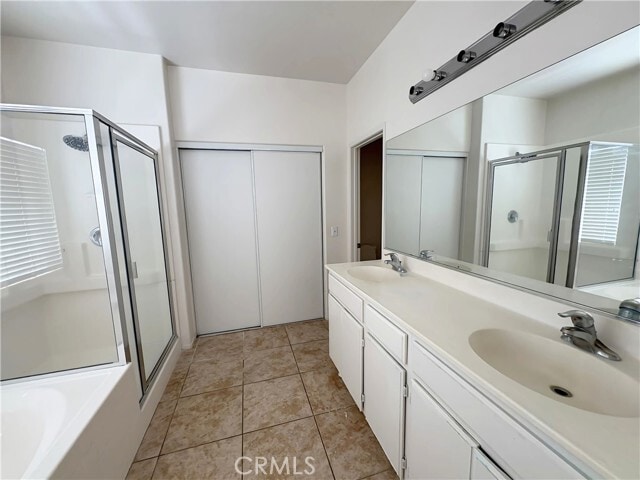 Building Photo - 13343 Vista Verde St