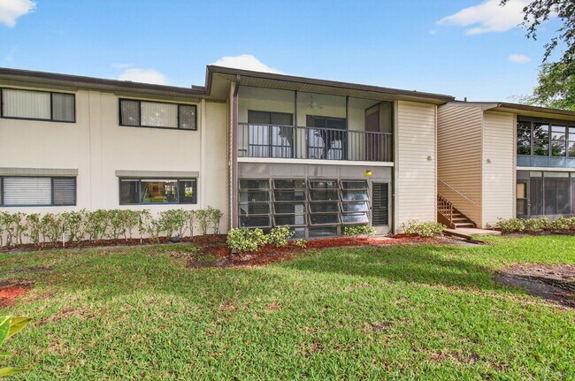 Building Photo - 15496 Lakes of Delray Blvd