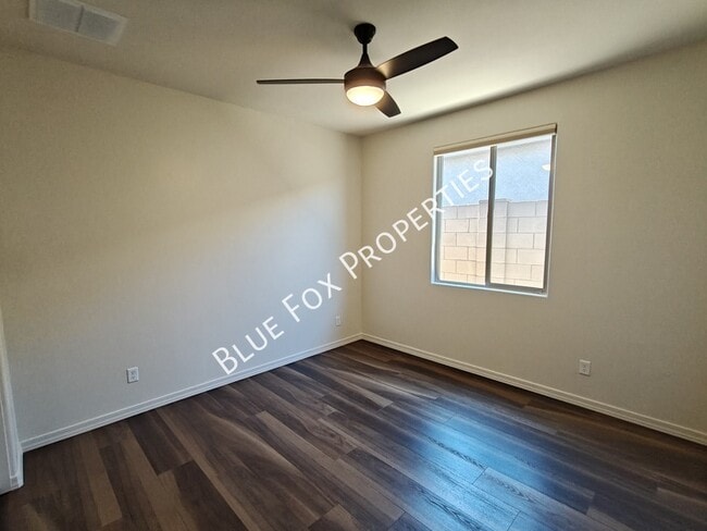 Building Photo - 8454 N Lone Ranger Rd