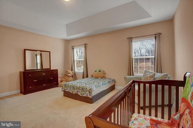 Building Photo - 5355 Mendenhall Dr.