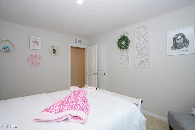 Building Photo - 1117 Kadas Ln