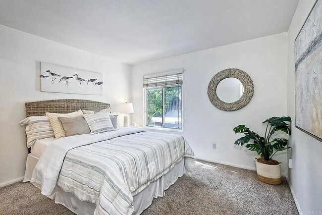 Building Photo - AWESOME ONE BEDROOM APARTMENT