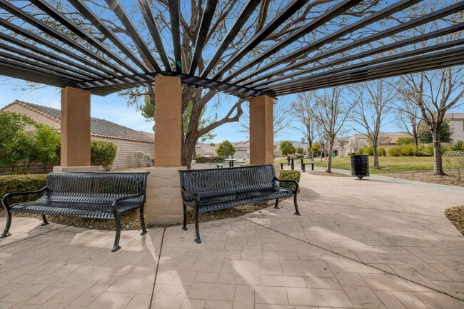Building Photo - 3 Bedroom Home in Summerlin West COMING SOON!