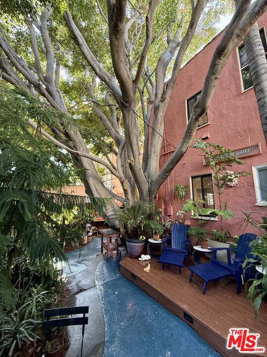 Building Photo - 840 Huntley Dr