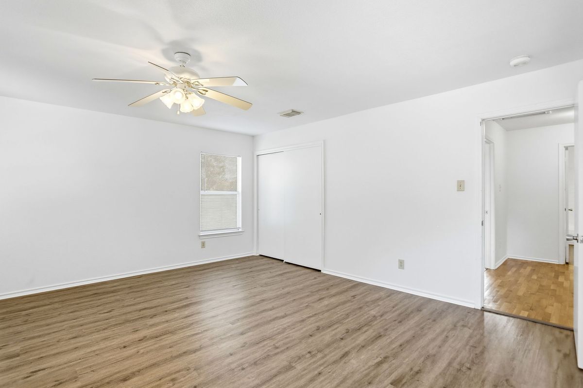 Building Photo - 522 Ashley