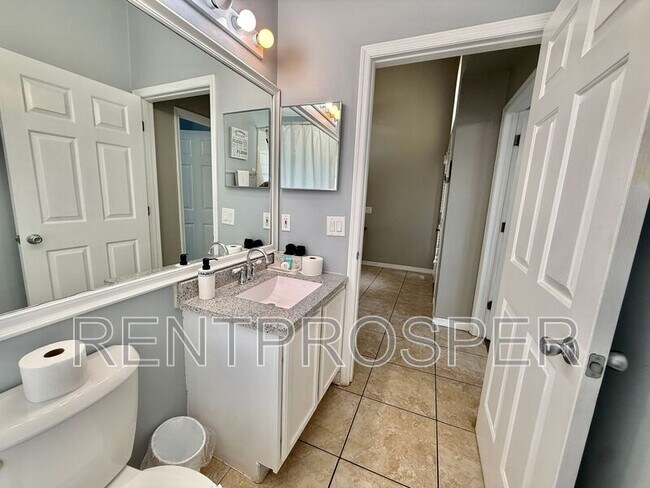 Building Photo - 600 Eagle Pointe S