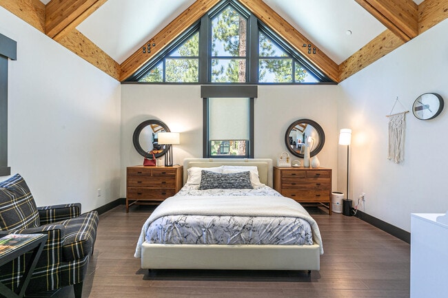 Building Photo - 9269 Heartwood Dr