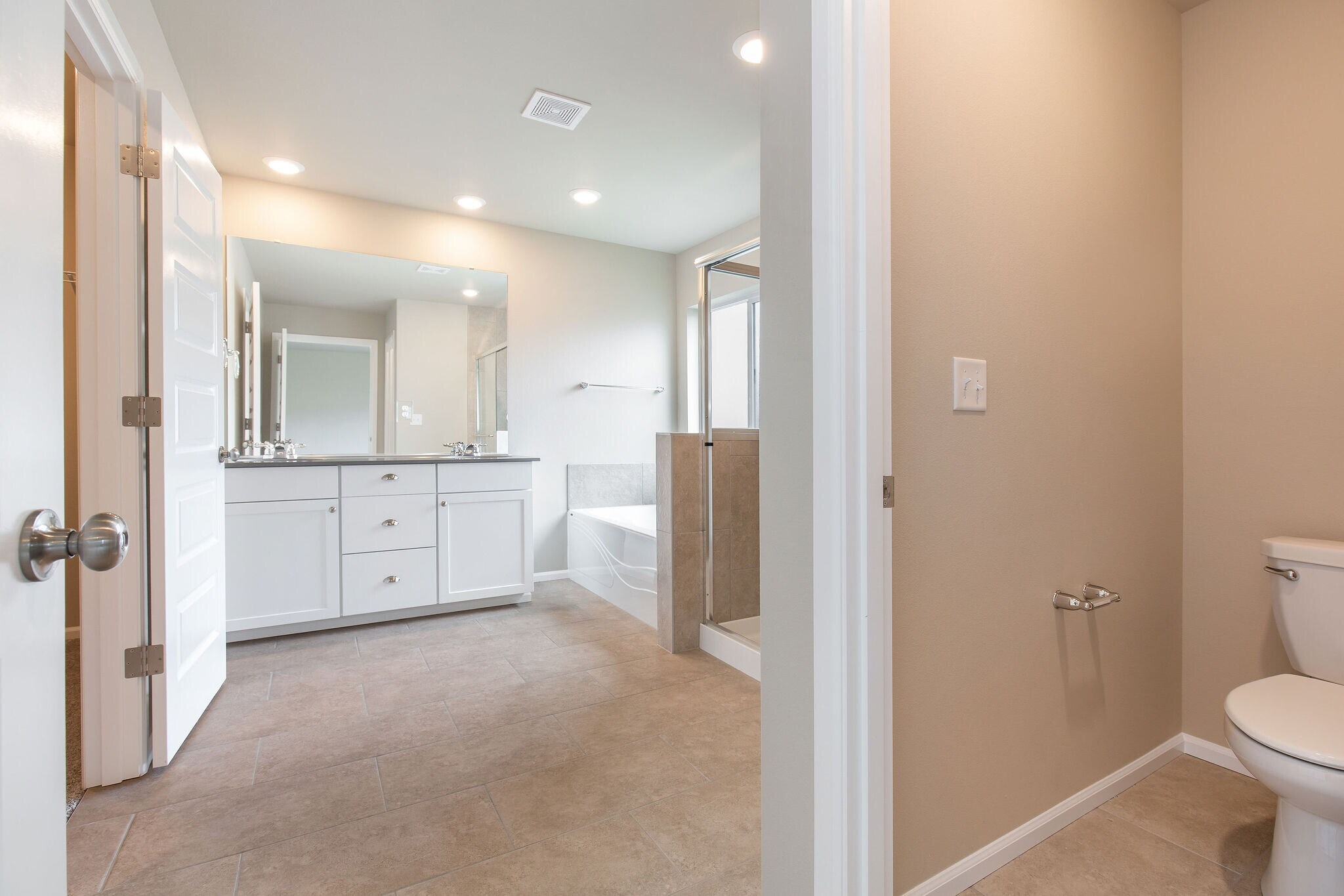 Building Photo - 3615 80th Ave NE