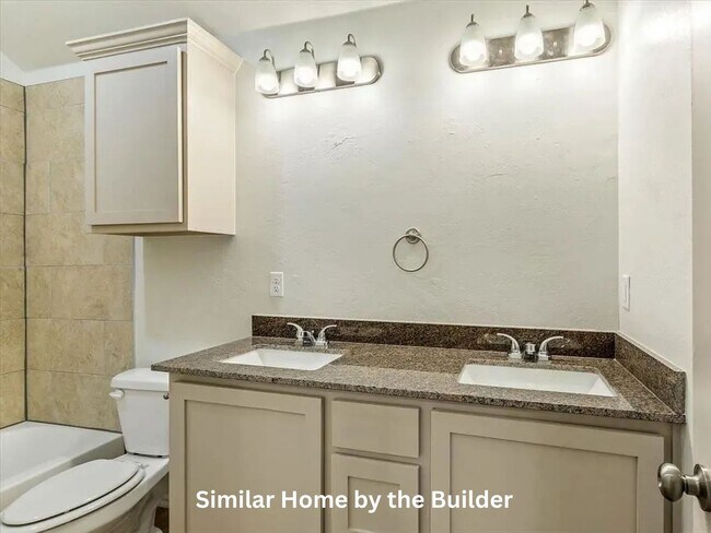 Building Photo - Cozy 2-Bed Duplex in Lawton - Move-In Ready