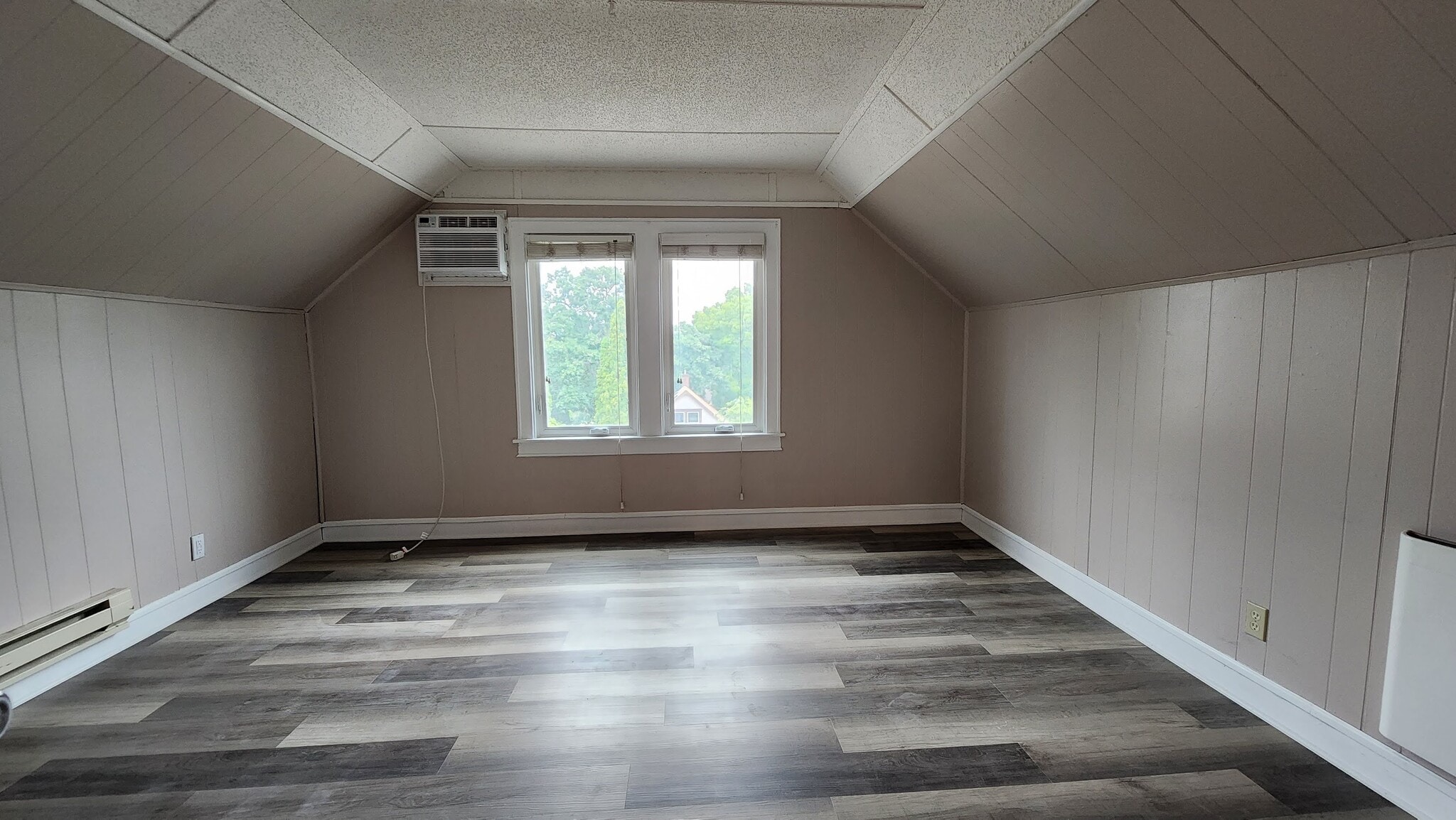 Bedroom 5 - 2717 Aldrich Ave N