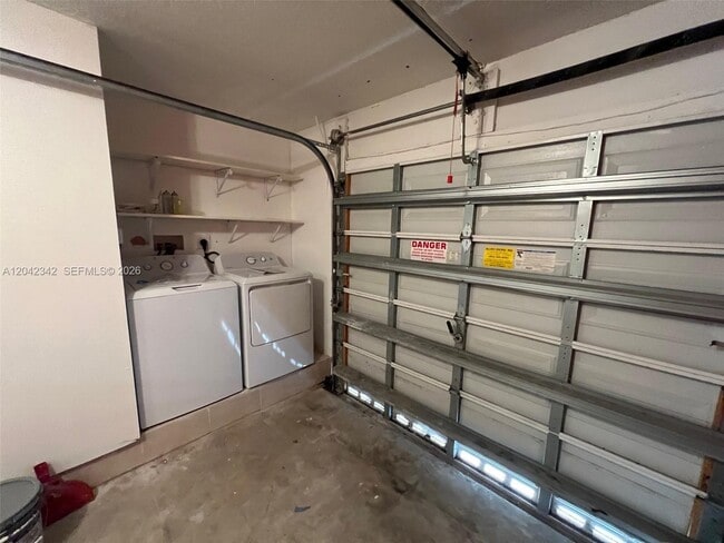 Building Photo - 11627 NW 23rd Ct