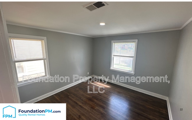 Building Photo - 2282 Devoy Ave